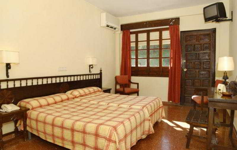 Kross Goya Benalmadena Ruang foto